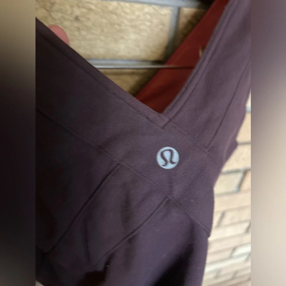 Lululemon Criss Cross V Neck Tank Burgundy Elastic Banded Size 8-10 - Picture 3 of 6